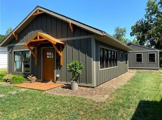 614 Reed St, Grinnell, IA 50112