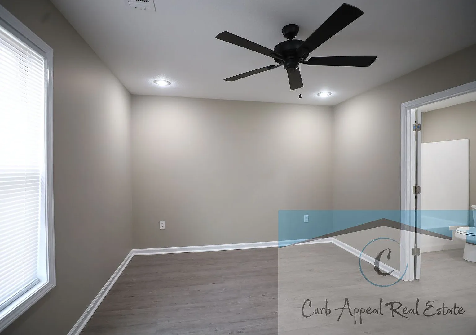 2801 Forest Home — Photo 4