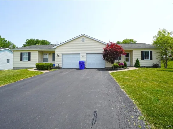 4067 Burke Pkwy, Hamburg, NY 14219