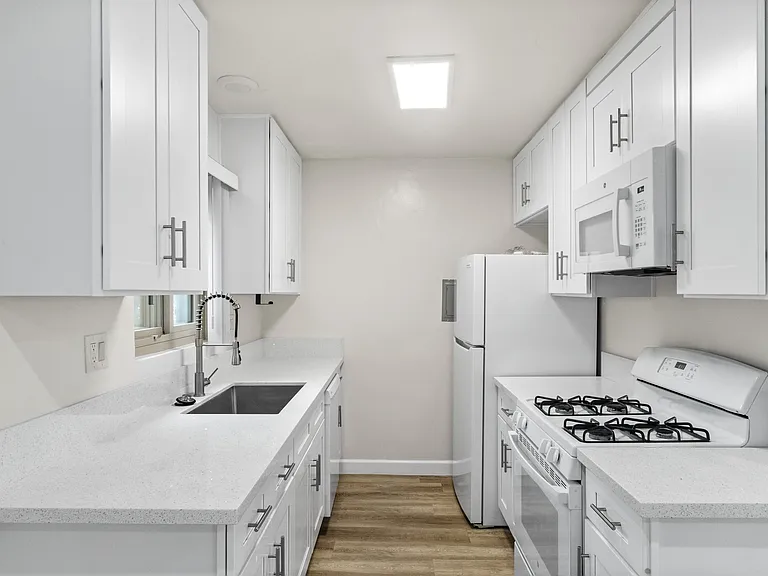 640 Imperial Ave #1 — Photo 9