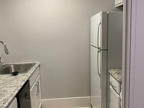 5th image of 1409 15th St NW APT 4