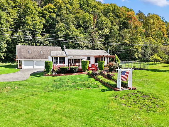 5th image of 189 Oquaga Lake Rd