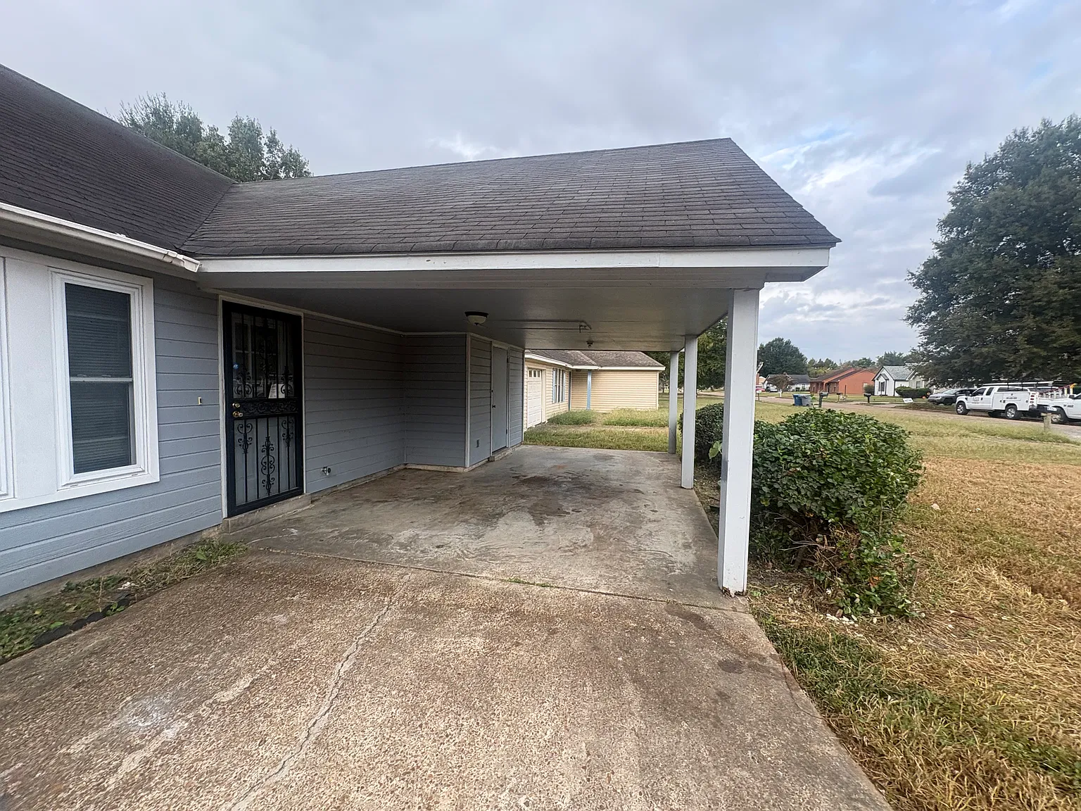 3-Bedroom, 2-Bathroom Home — Photo 2