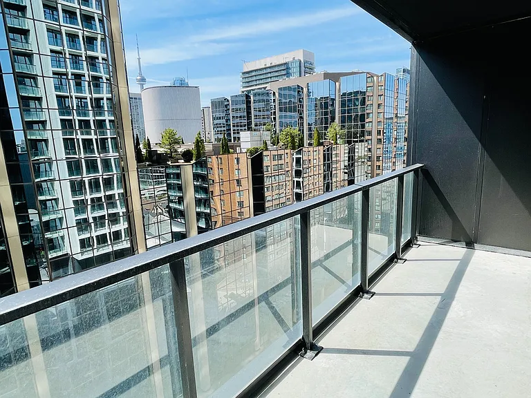 20 Edward St #1007 — Photo 10