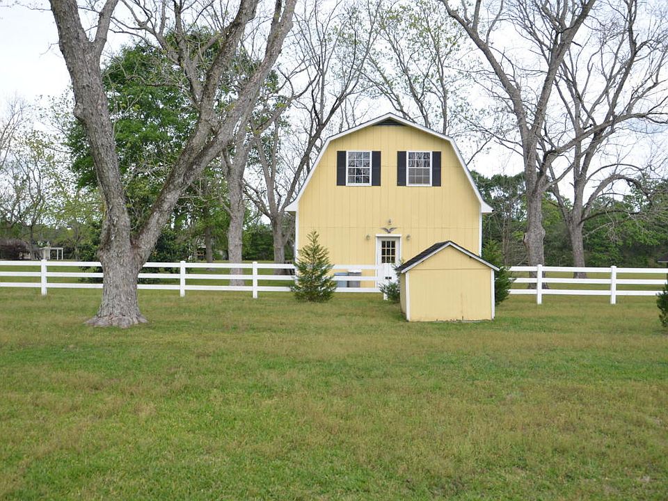 2nd image of 17428 Highway 613