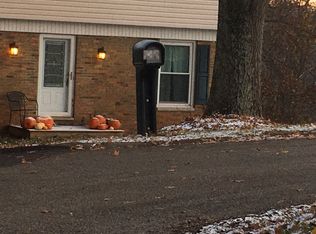 48 Lake Dr, Parkersburg, WV 26104