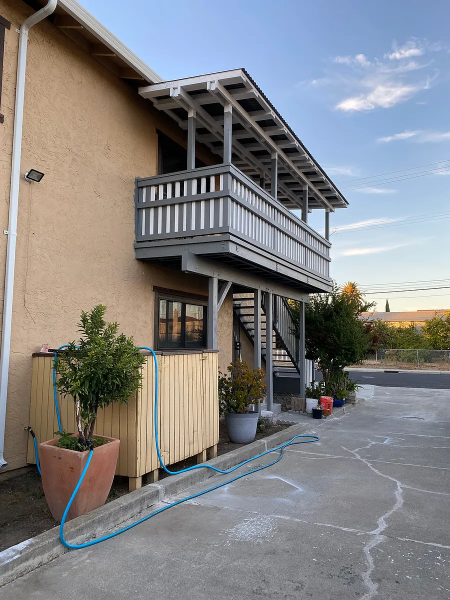 Building Photo - 4264 Cheeney St #2