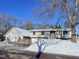 3607 Cedar Park Rd, Fairmont, MN 56031
