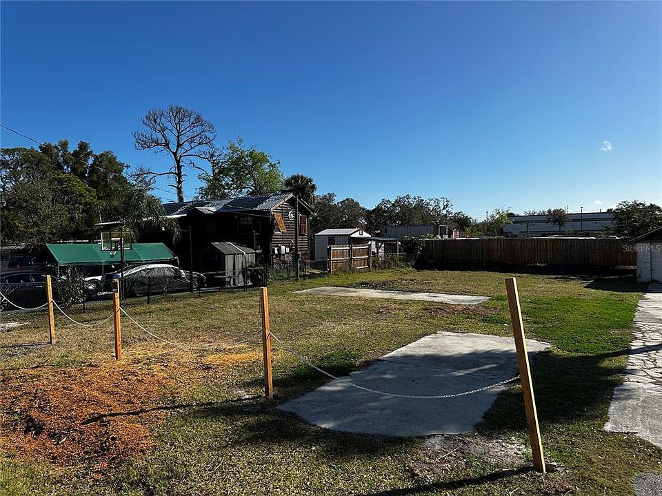 2nd image of 6104 Countryman Ln #3