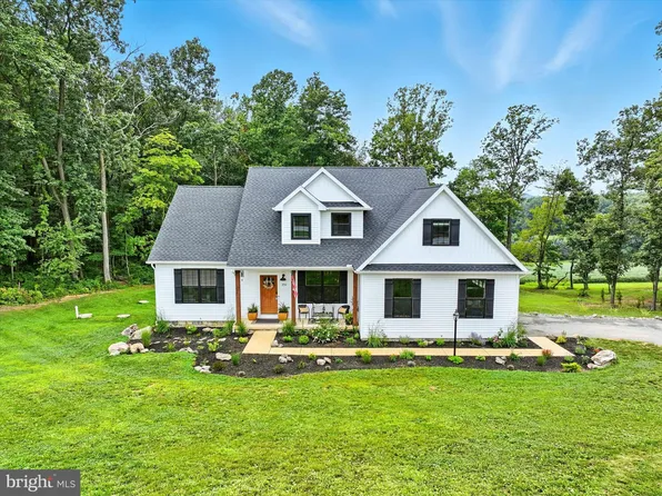 894 Ridgeview Rd, Seven Valleys, PA 17360