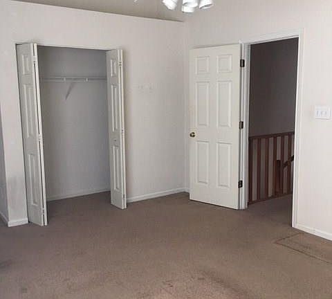 4th image of 408 Durham Ct