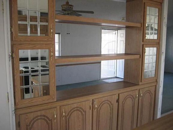 5th image of 1716 Nutmeg Ln