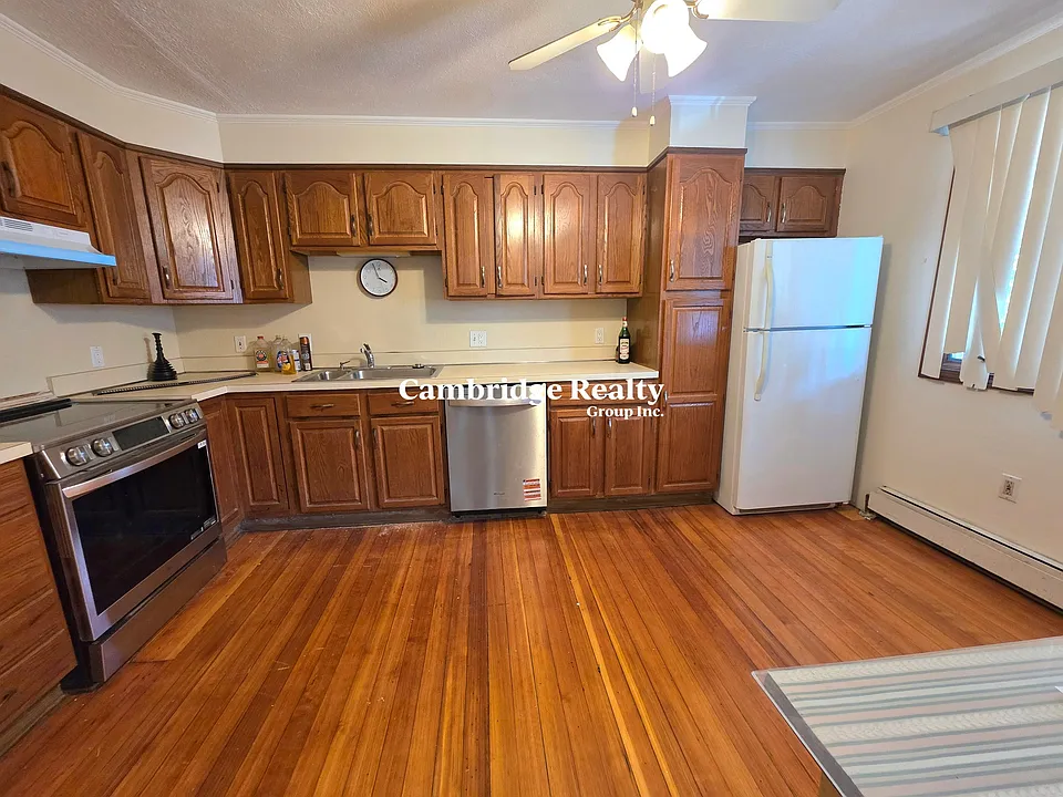 33 Blenford Rd #1T