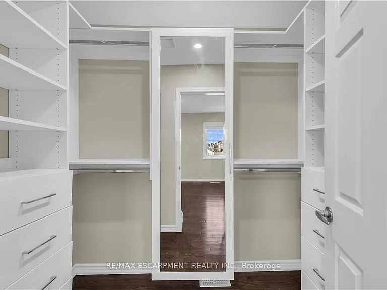 75 Forest Ridge Ave — Photo 35