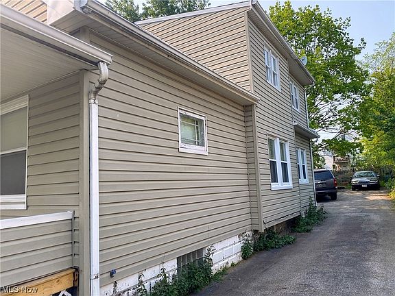2nd image of 11101 Dove Ave