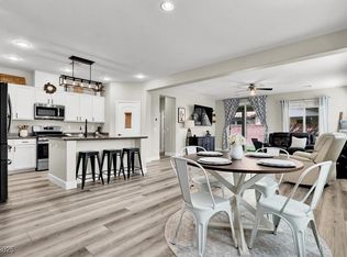 10426 Mount Washington Ave, Las Vegas, NV 89166
