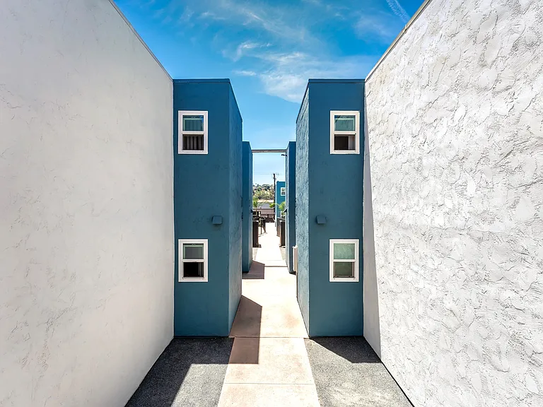 The Sophia at Mount Helix — Photo 26