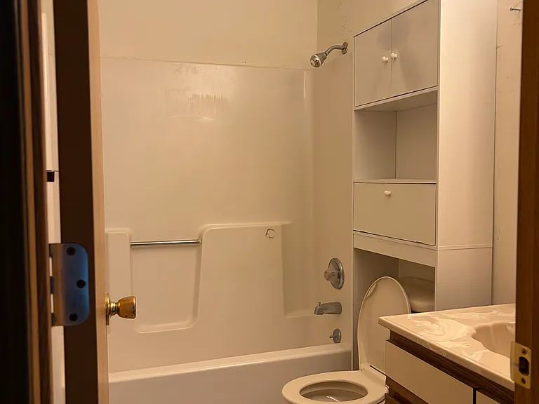 1006 E Griggs St #D — Photo 6