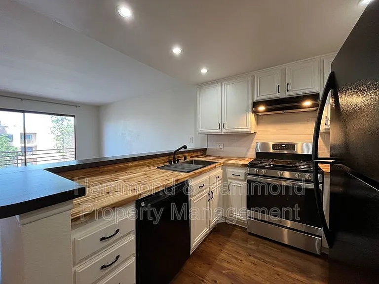 6825 Alabama Ave #310 — Photo 2