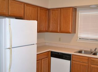 1818 Woodsman Dr, College Station, TX 77840