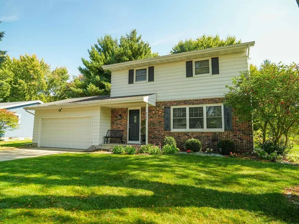 933 Allison St, Sun Prairie, WI 53590