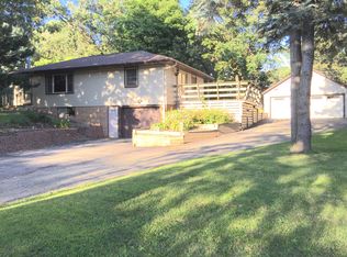 3945 Oak Park Cir SE, Rochester, MN 55904