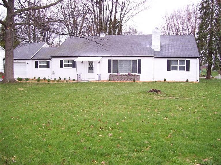 For Sale: 928 E Somers St, Eaton, OH 45320