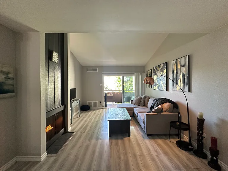 1605 Hotel Cir S #B313 — Photo 8