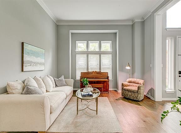 5th image of 727 Inwood Dr