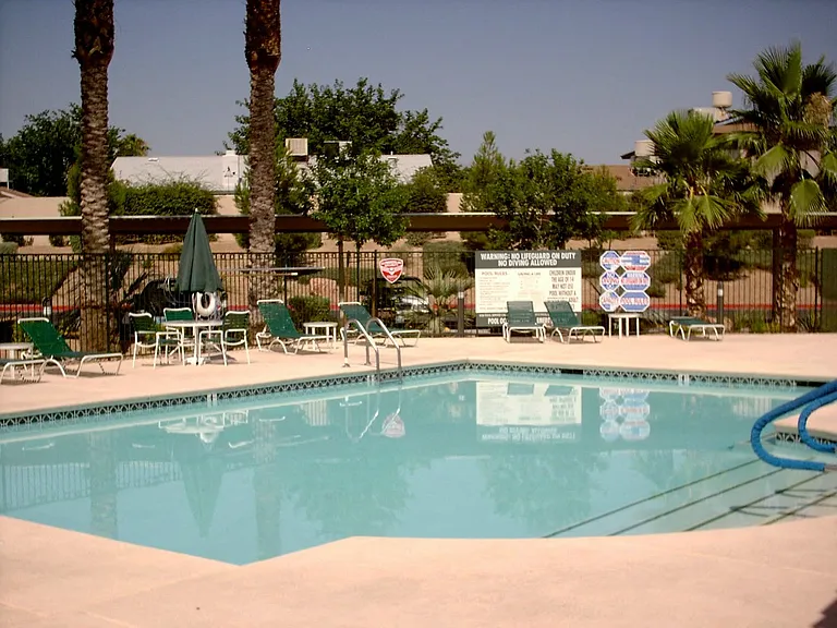 Vintage Desert Rose Senior Apartments | Affordable Apartments 55+ — Photo 2