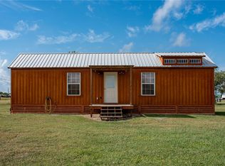 1101 W Houston Ave, Seadrift, TX 77983