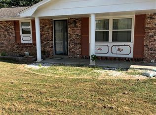 1938 Westwood Dr, Cape Girardeau, MO 63701