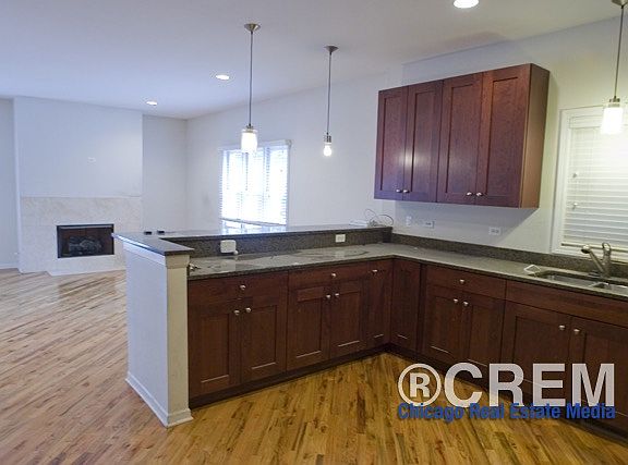 3rd image of 1620 W Estes Ave APT 1N