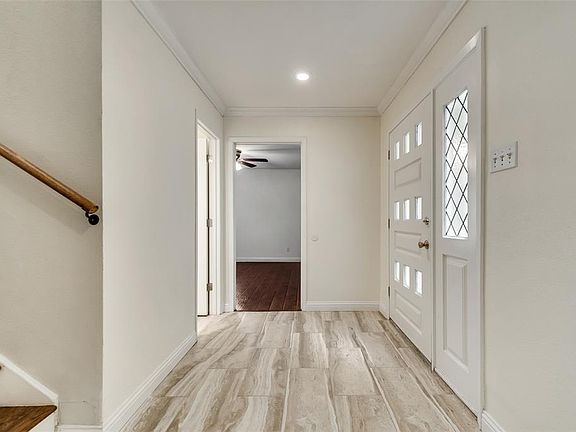4th image of 9202 Emberglow Ln