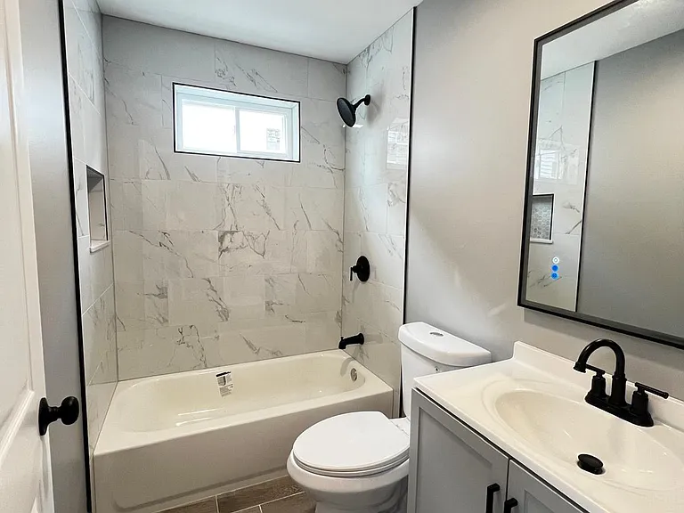 731 Potters Ave #2 — Photo 3