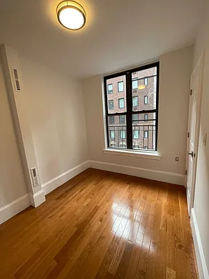 Rented by New York Zone Property Management LLC | media 2