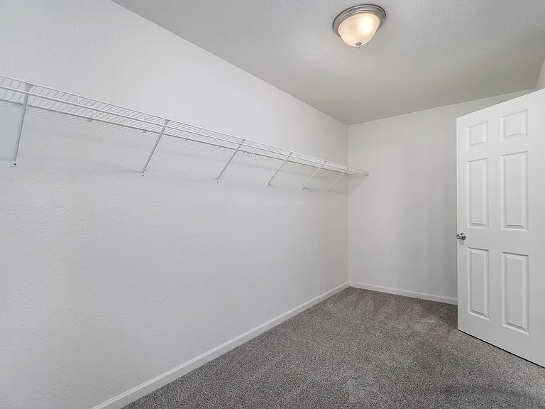 2327 Shadycroft Dr — Photo 12