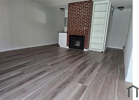 9047 Langdon Ave #15 — Photo 15