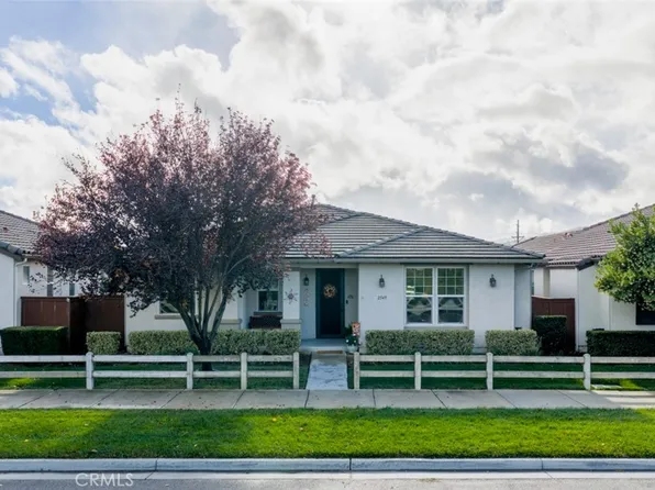 2549 Clubhouse Dr, Paso Robles, CA 93446