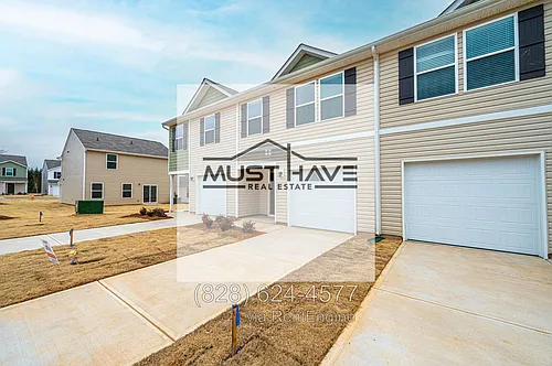 1942 Tranquility Cir #B Photo 1