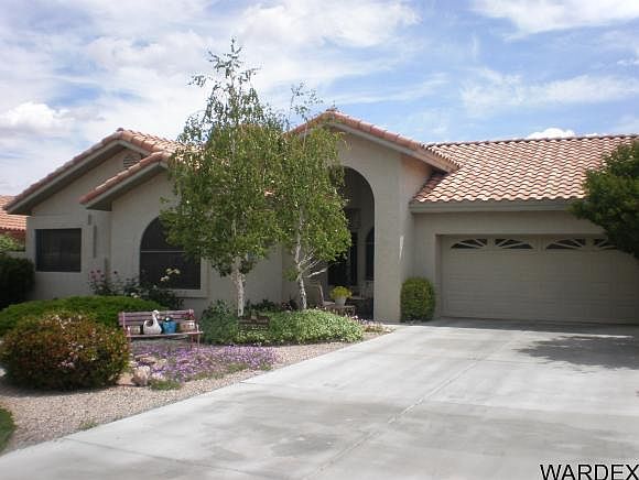 1st image of 2904 Golf Dr