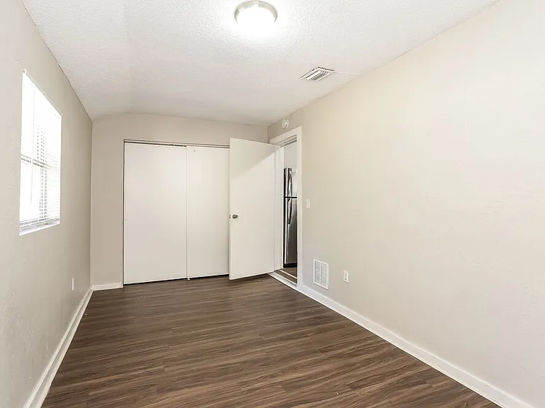 2839 Spring Park Rd — Photo 11
