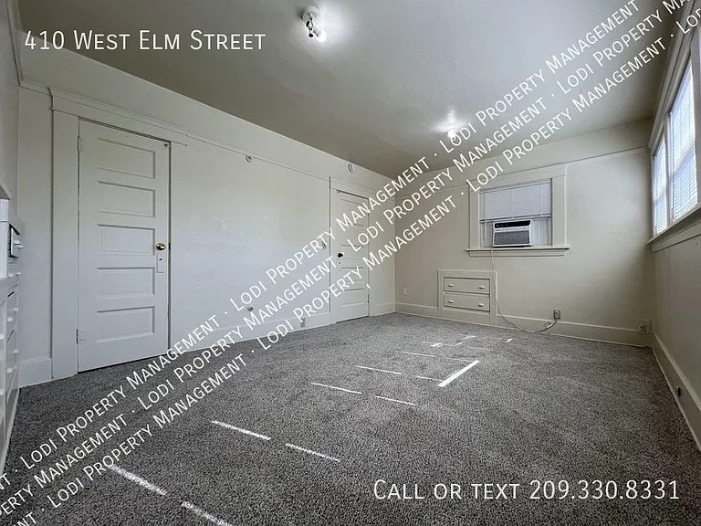 410 W Elm St — Photo 34