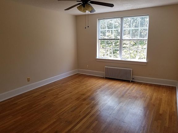 4th image of 2703 Mount Vernon Ave APT 4