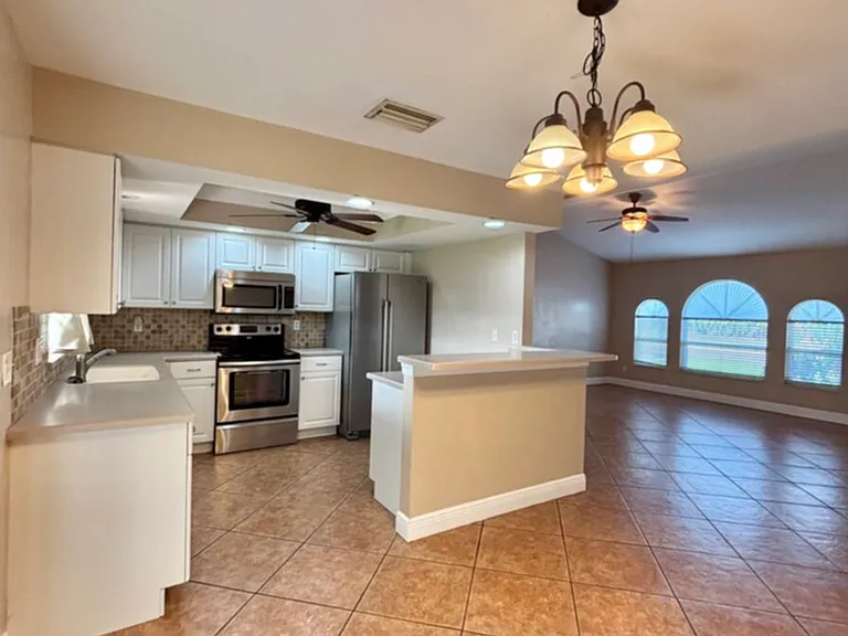 4343 SW Sands Blvd — Photo 55