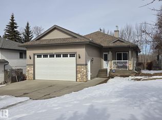 314 McMann Dr, Spring Lake, AB