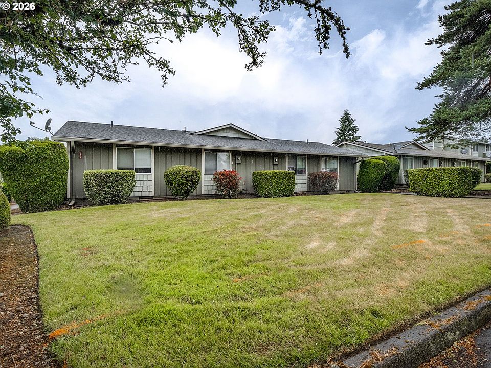1st image of 1614 SE 146th Ct