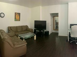 32-63 33rd St #B, Astoria, NY 11106