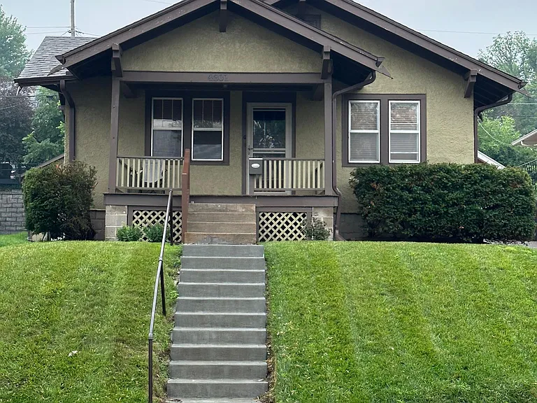 4301 Barker Ave — Photo 1