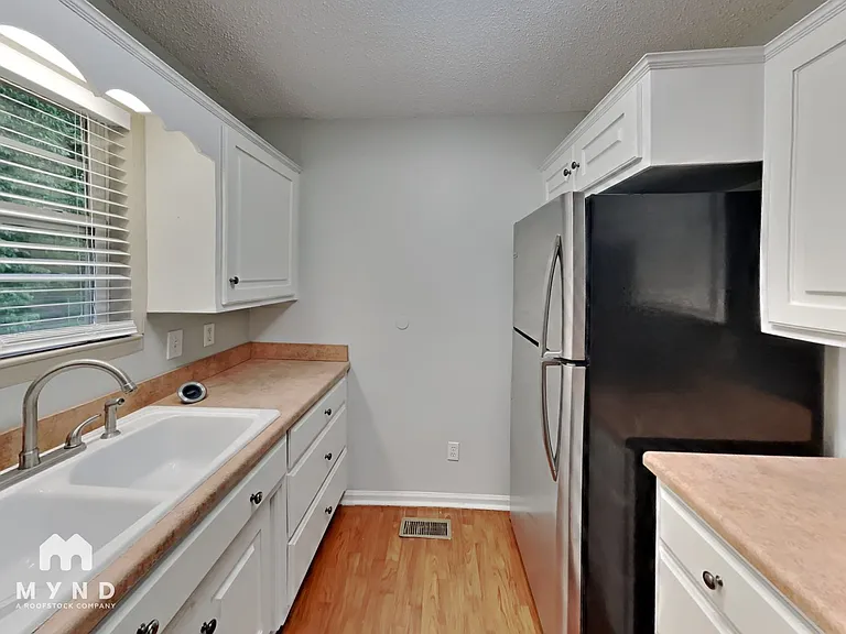 6717 San Moore Dr — Photo 5